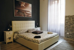 Отель T T house  Специя